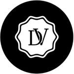 Logo da vinícola Davo, parceira EZ.Dispenser